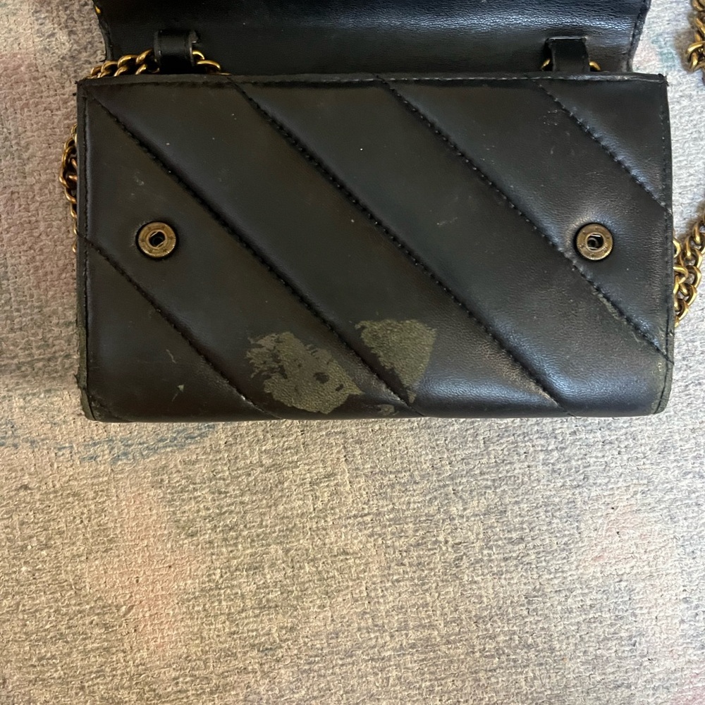 Kurt Geiger Black Quilted Crossbody with Gold Chain - Picture 4 of 5